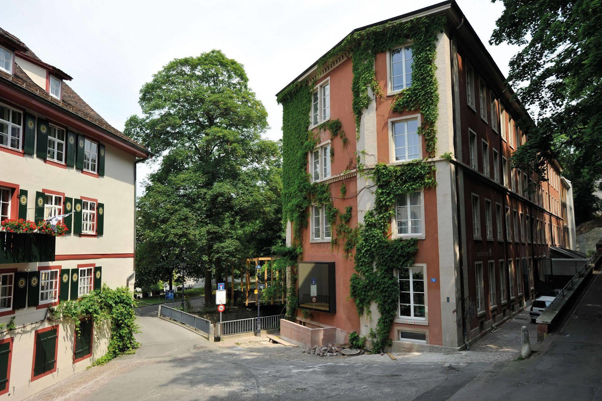 Basel Youth Hostel Exterior photo